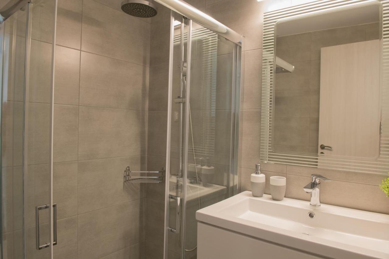 The Blue Apartment In The Heart Of Heraklion Exteriör bild