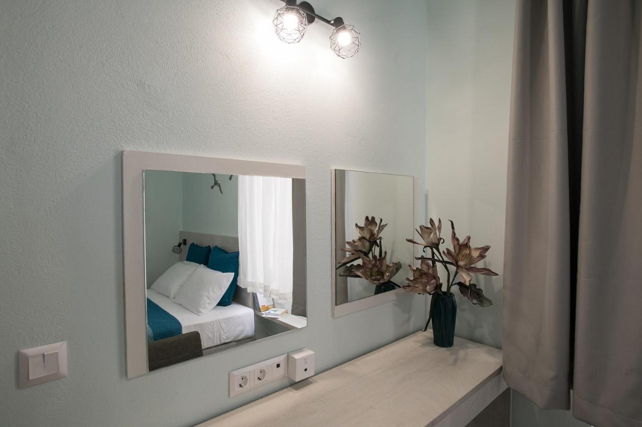 The Blue Apartment In The Heart Of Heraklion Exteriör bild