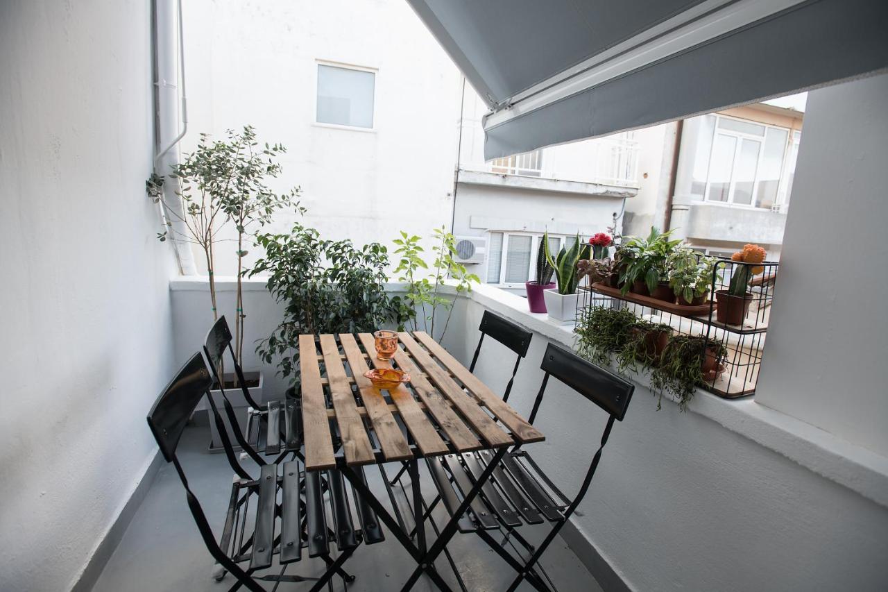 The Blue Apartment In The Heart Of Heraklion Exteriör bild