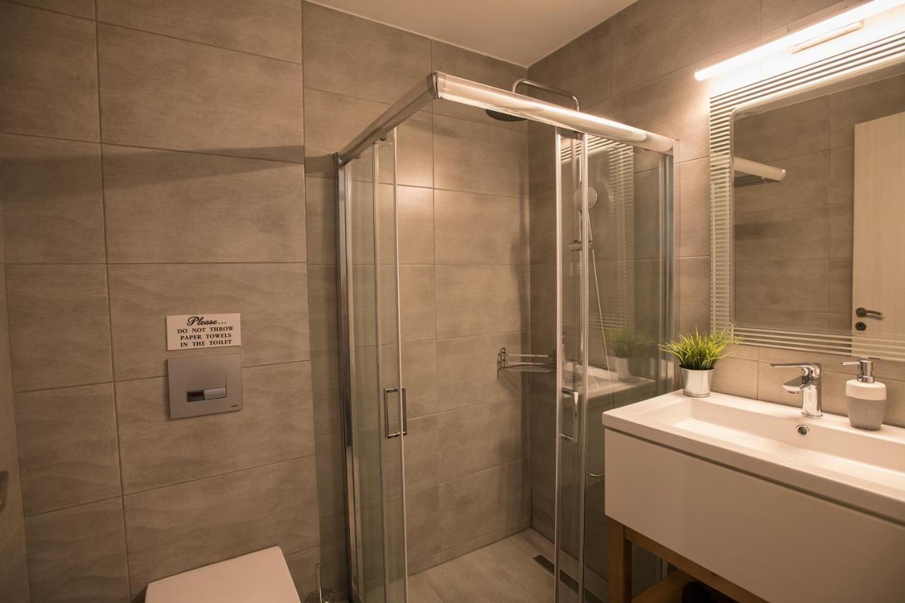 The Blue Apartment In The Heart Of Heraklion Exteriör bild