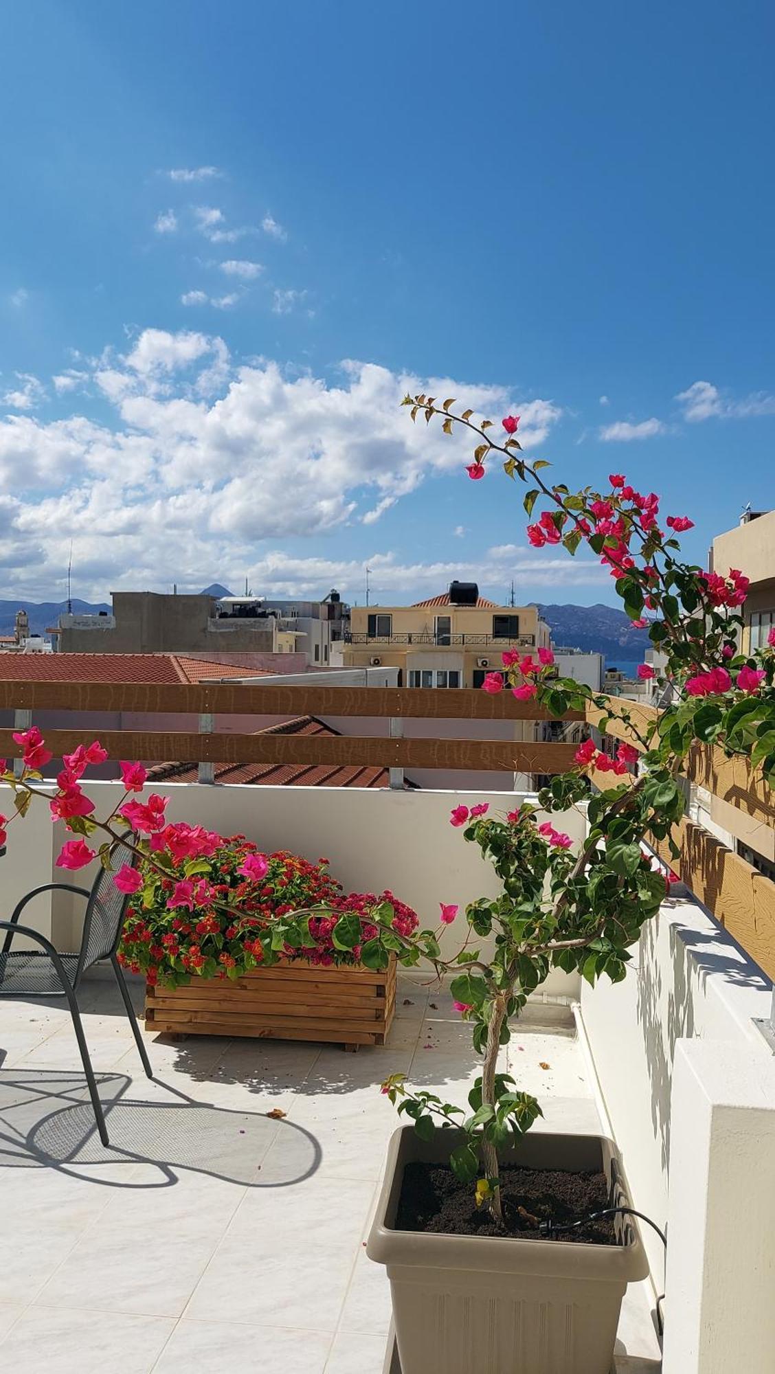 The Blue Apartment In The Heart Of Heraklion Exteriör bild